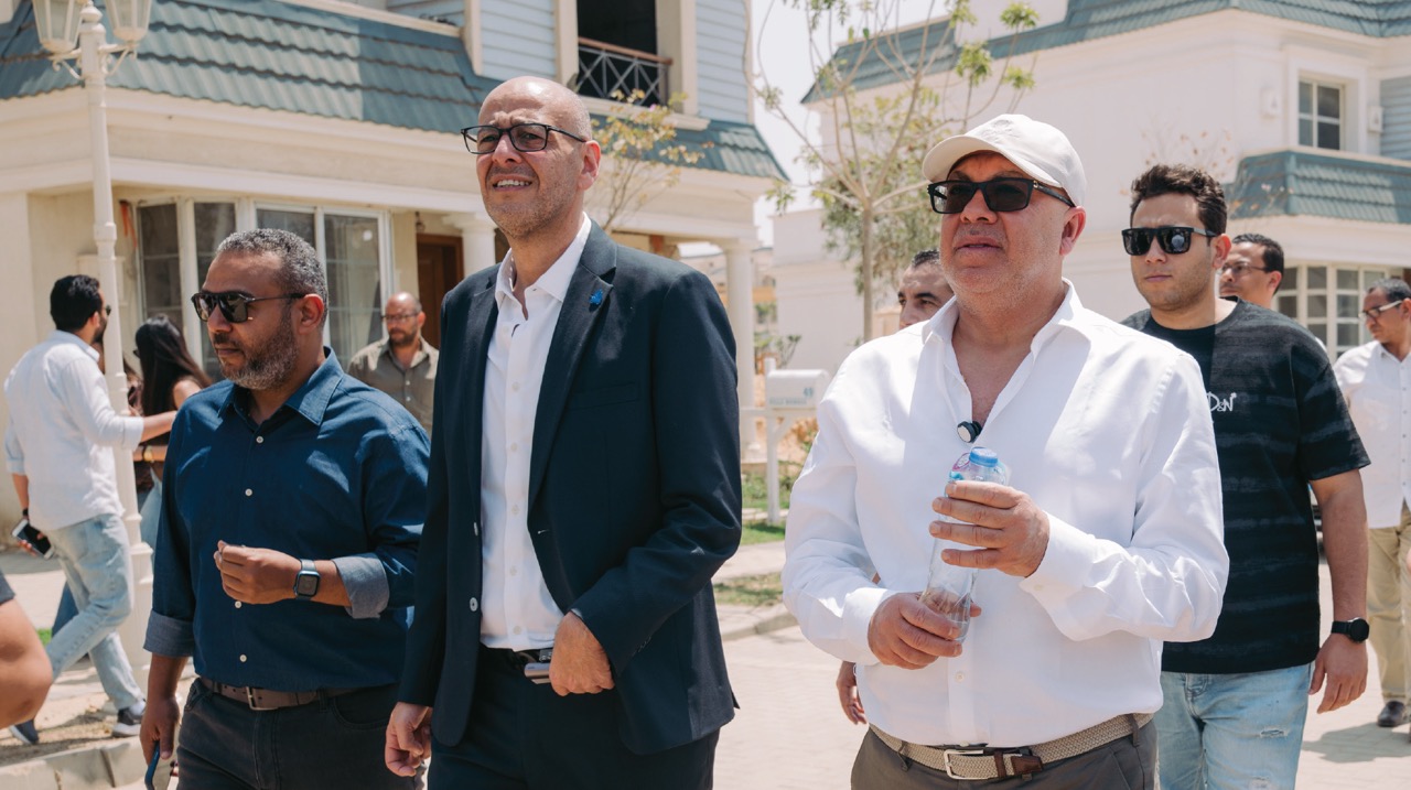 Engineer Amr Soliman Conducts Field Inspection of Mountain View Projects in New Cairo Alongside the Executive Leadership